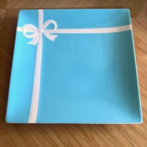 Tiffany Blue Bow Plate 9.5D—Made in Japan